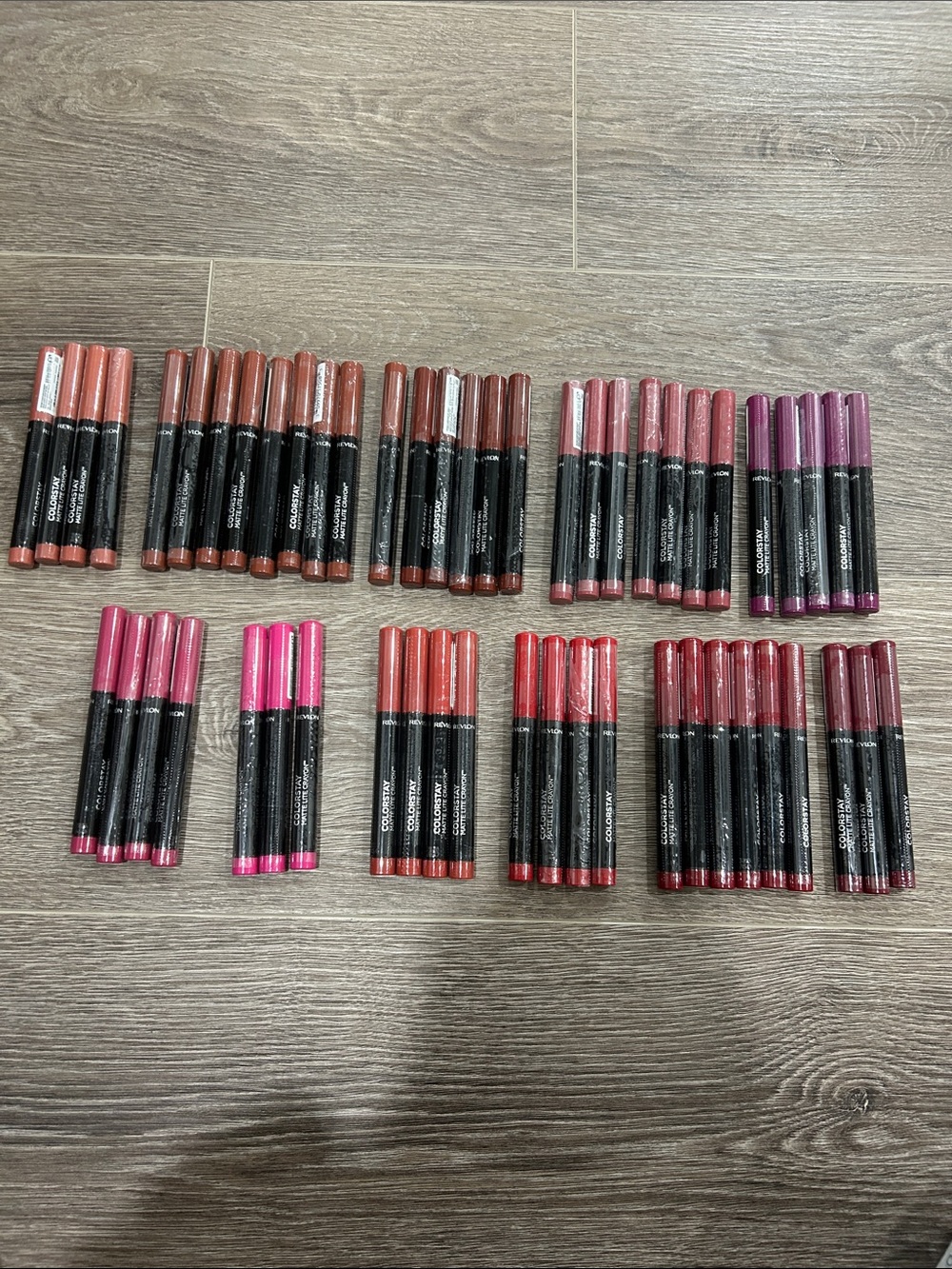MIX & MATCH 🦋4 for $20 🦋 Revlon Colorstay Matte Lite Crayon Lipstick